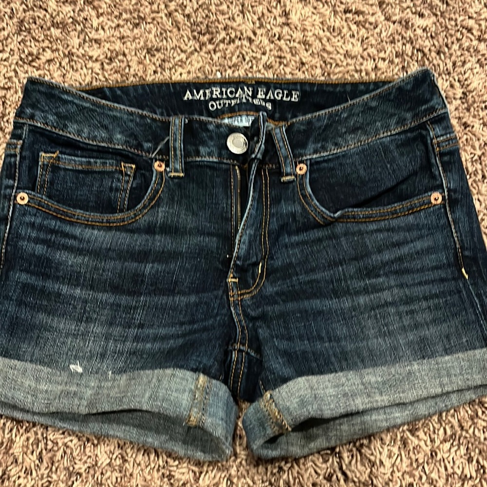 Women’s short size 6